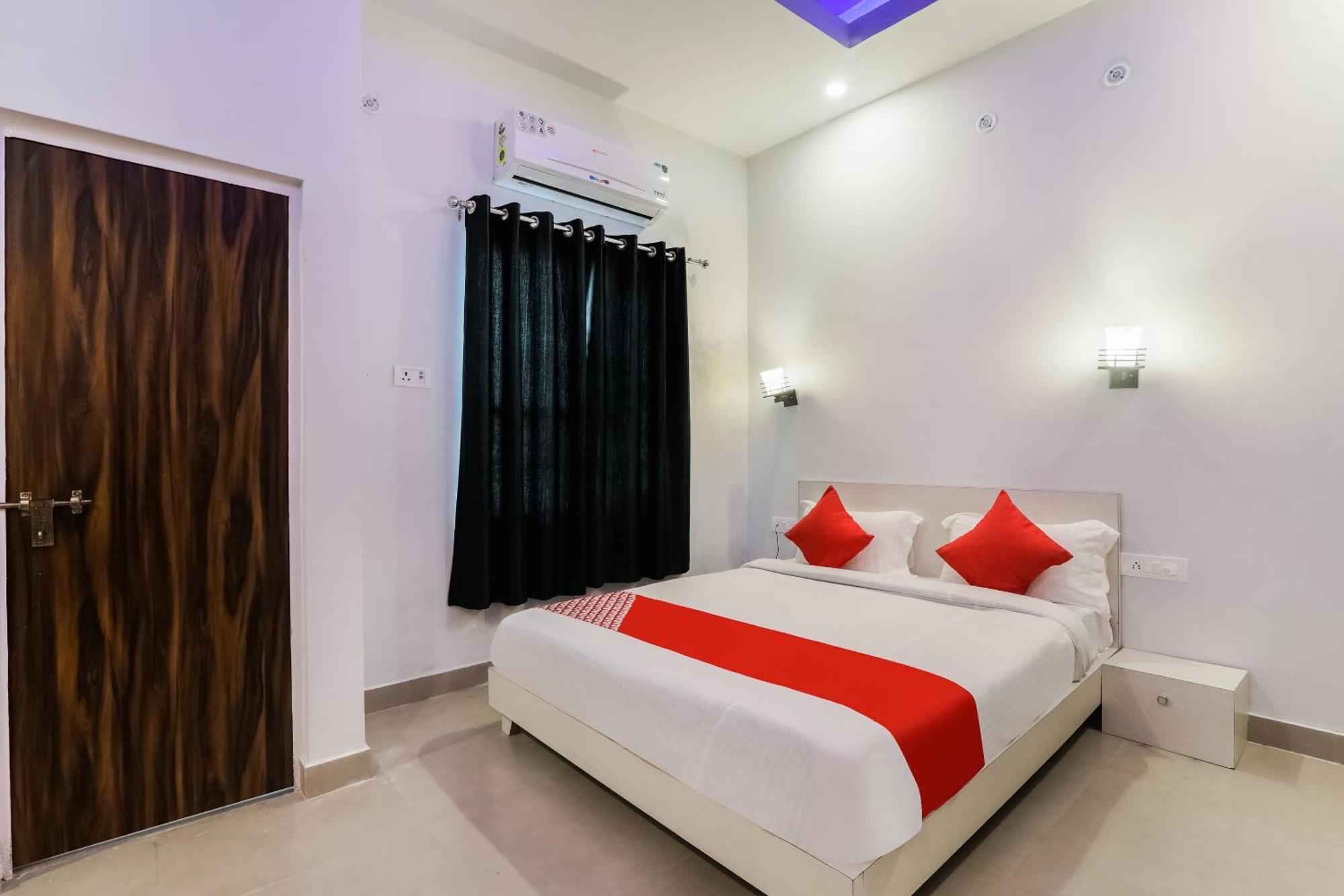 Collection O Sr Inn Chinhat Luaran gambar